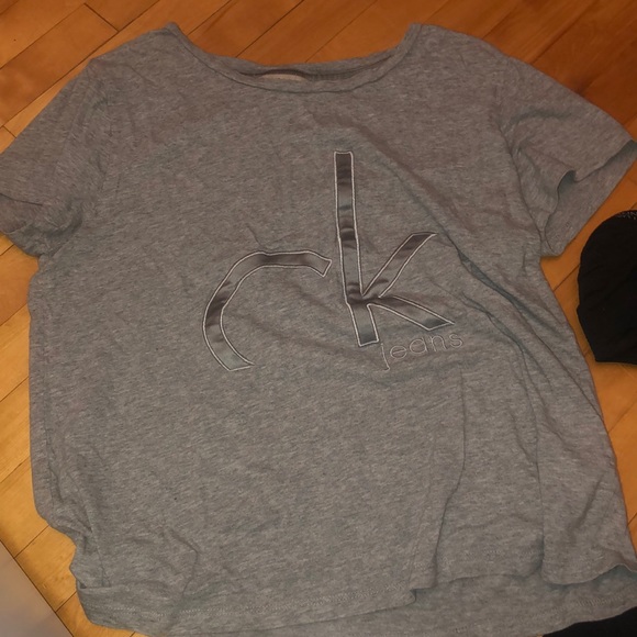 Calvin Klein t shirt - Picture 1 of 2